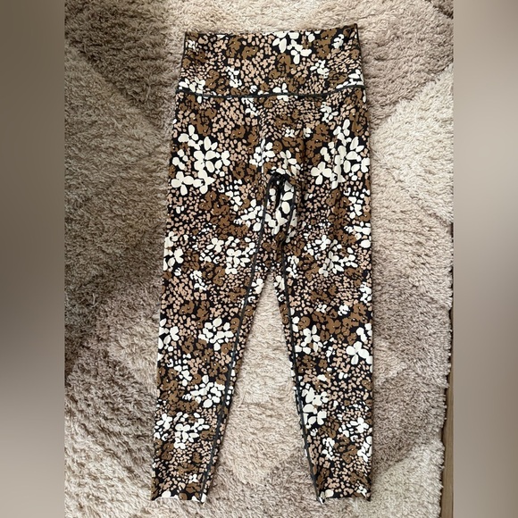 Aerie Floral Patterned Leggings​​​ - Picture 2 of 5